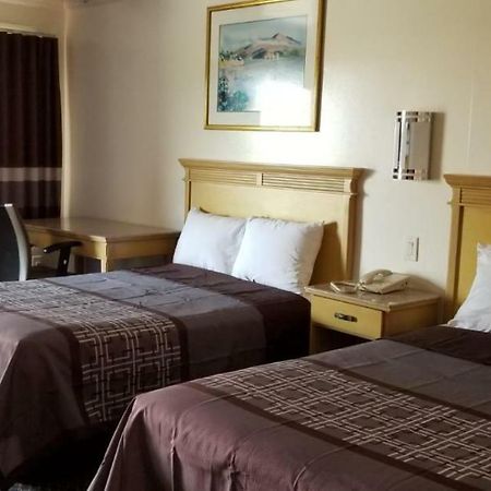 Budget Lodge Newport News Exteriör bild