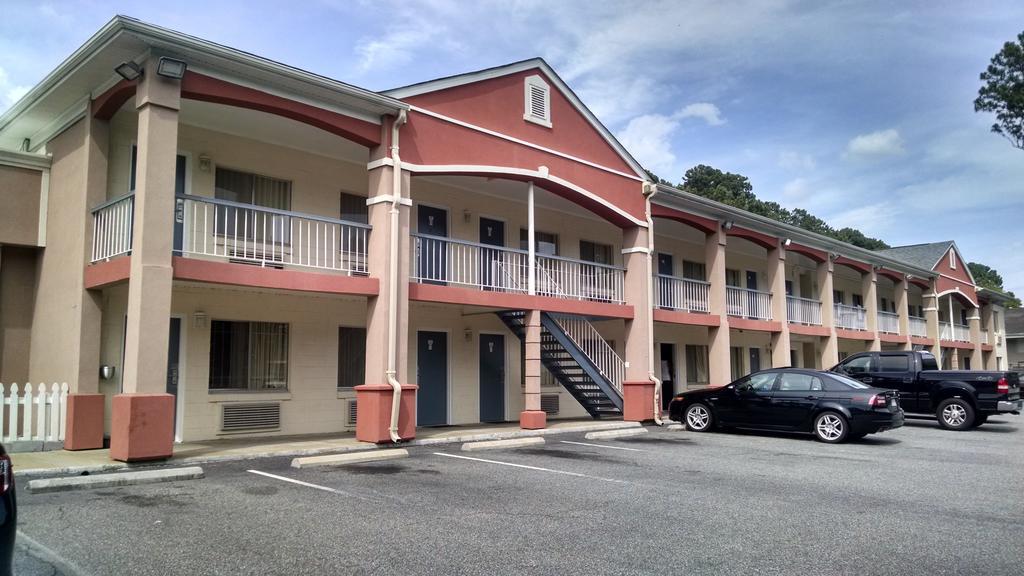 Budget Lodge Newport News Exteriör bild