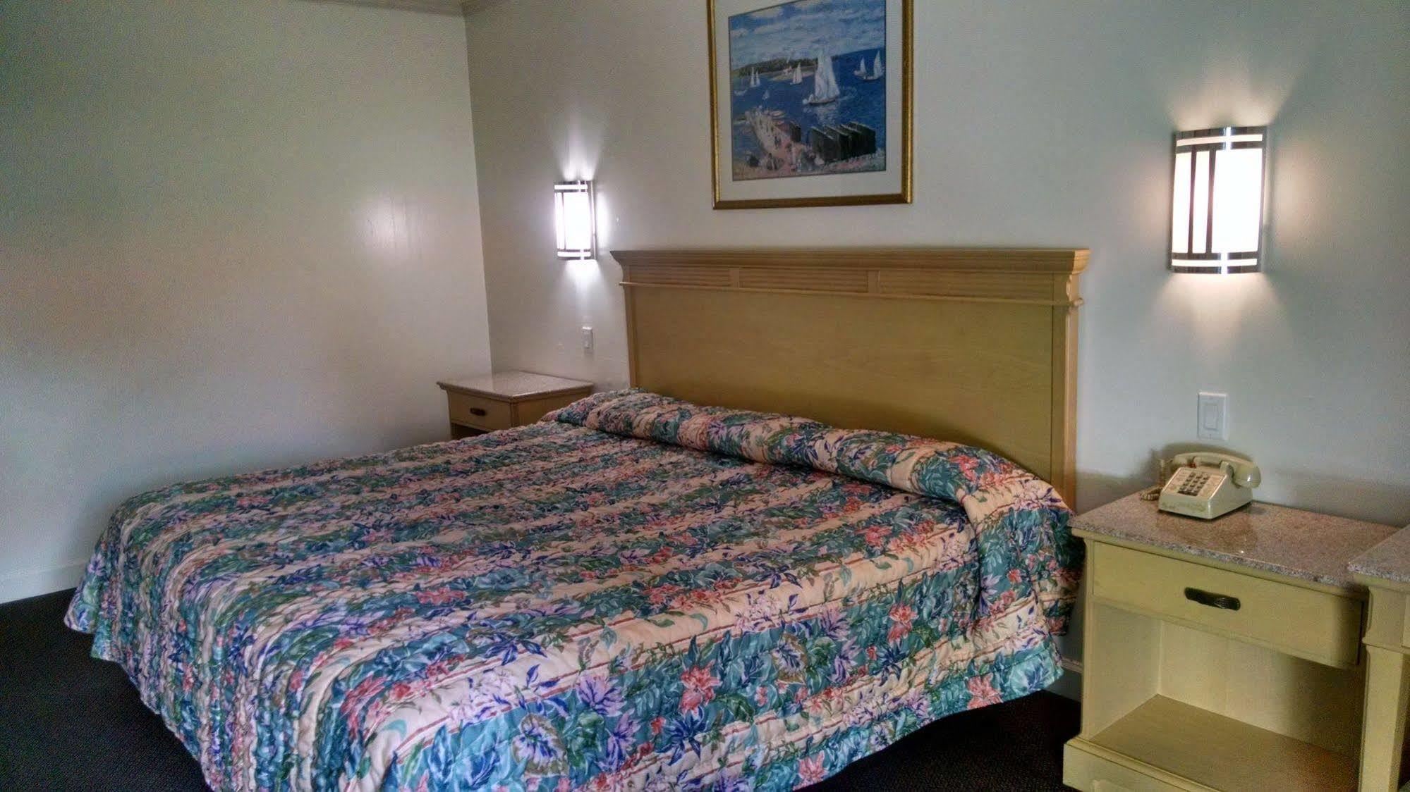 Budget Lodge Newport News Exteriör bild
