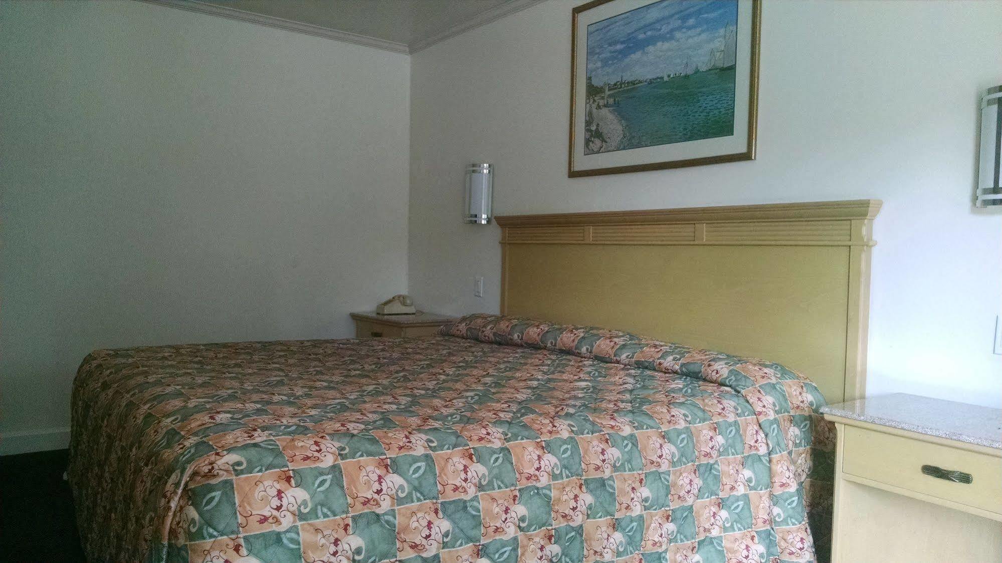 Budget Lodge Newport News Exteriör bild
