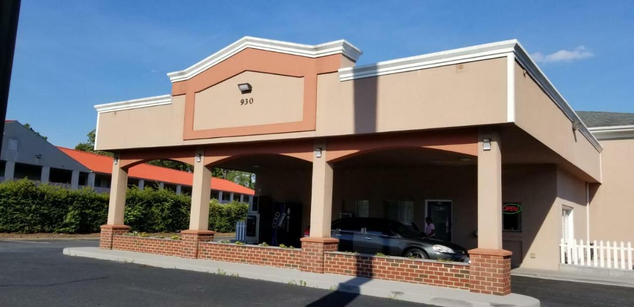 Budget Lodge Newport News Exteriör bild